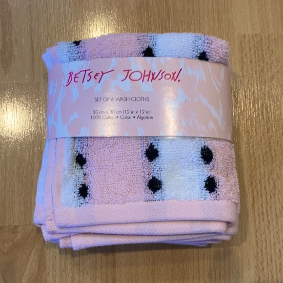 Betsey Johnson Bath Betsey Johnson Wash Cloths Poshmark